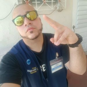 Meet your Posher, Moises